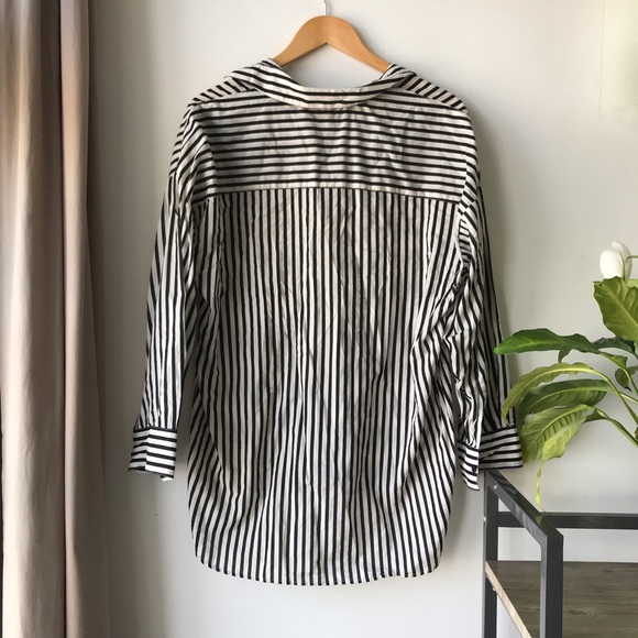 I R O button down - Picture 2 of 2